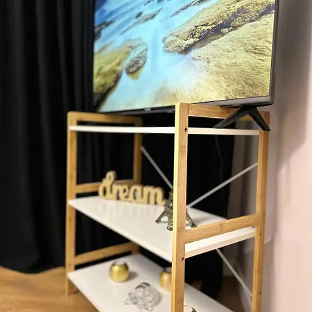 Apartment Bllok: Cozy Stay, 24/7 Self Check-in *