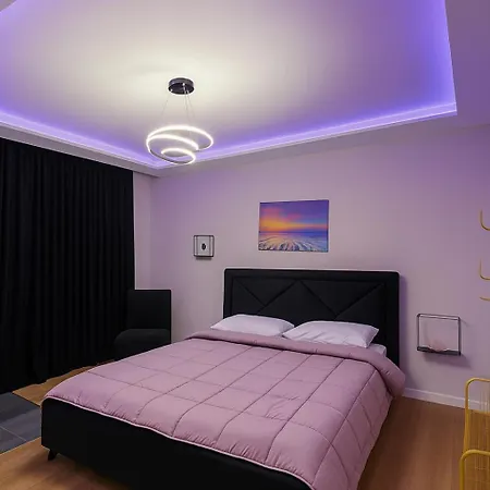Bllok: Cozy Stay, 24/7 Self Check-in Apartman Tirana