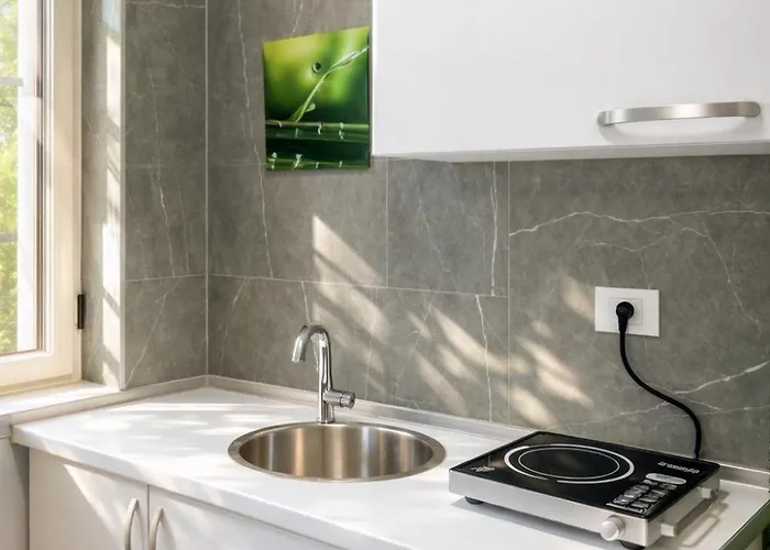 Apartman Bllok: Cozy Stay, 24/7 Self Check-in *